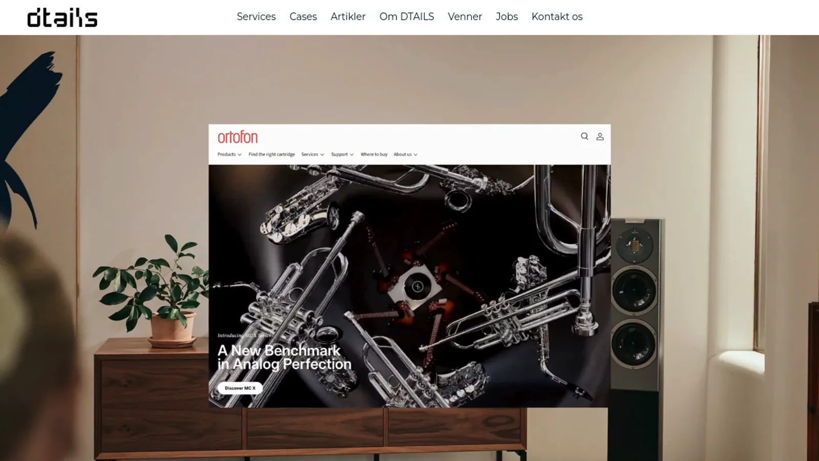 Screenshot of the dtails homepage