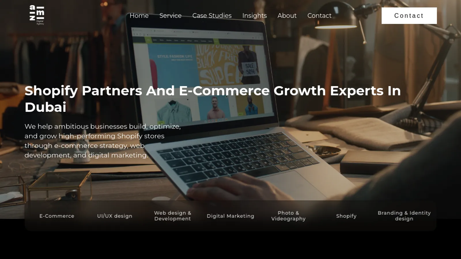 Screenshot of the AMZ Digital Agency homepage