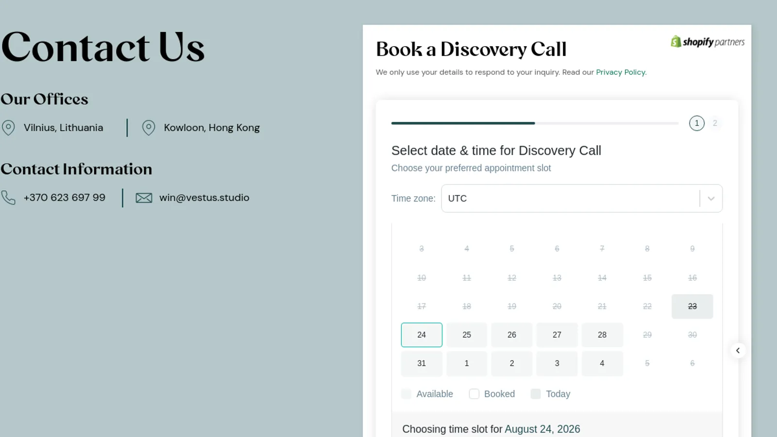 Screenshot of the Vestus Studio homepage