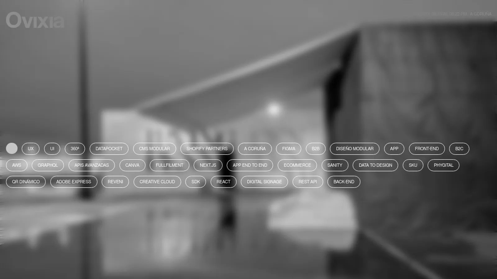Screenshot of the OVIXIA homepage