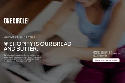 Screenshot of the One Circle Studio homepage