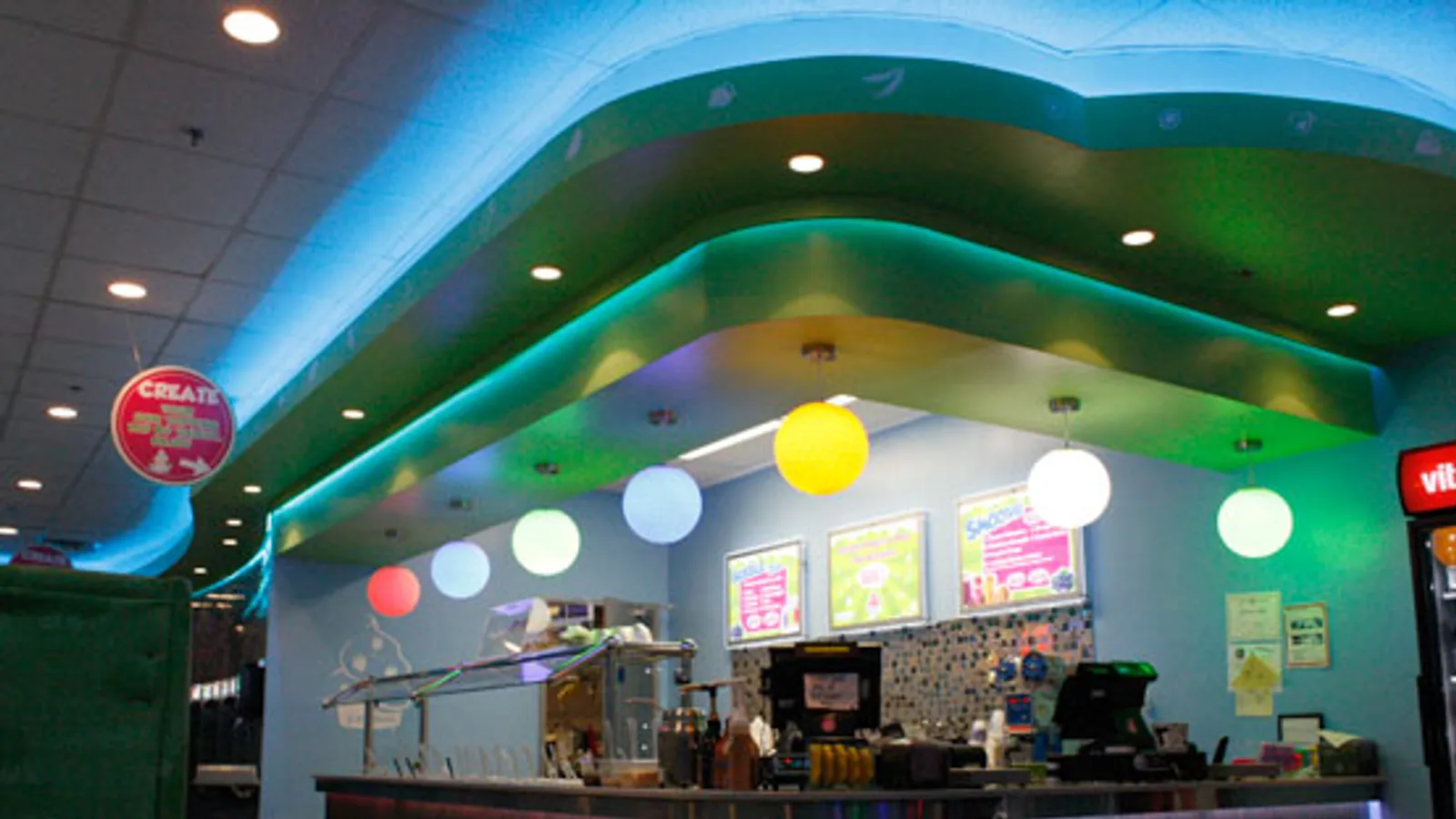 Blueberry Mahwah Frozen Yogurt, Açaí Bowl, Bubble Tea, Smoothie
