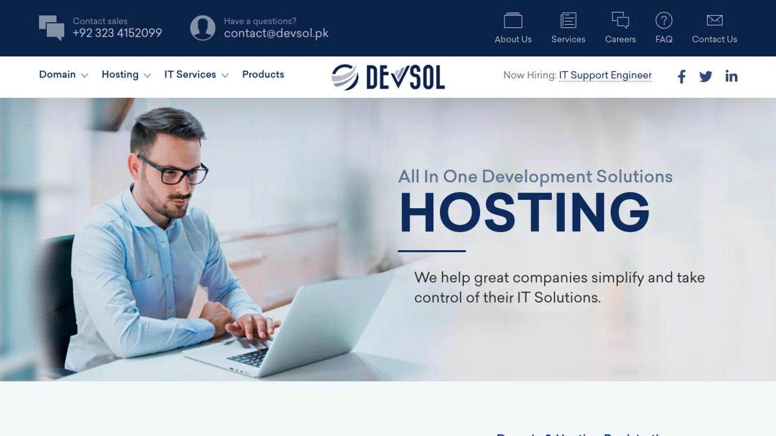 Screenshot of the Devsol homepage