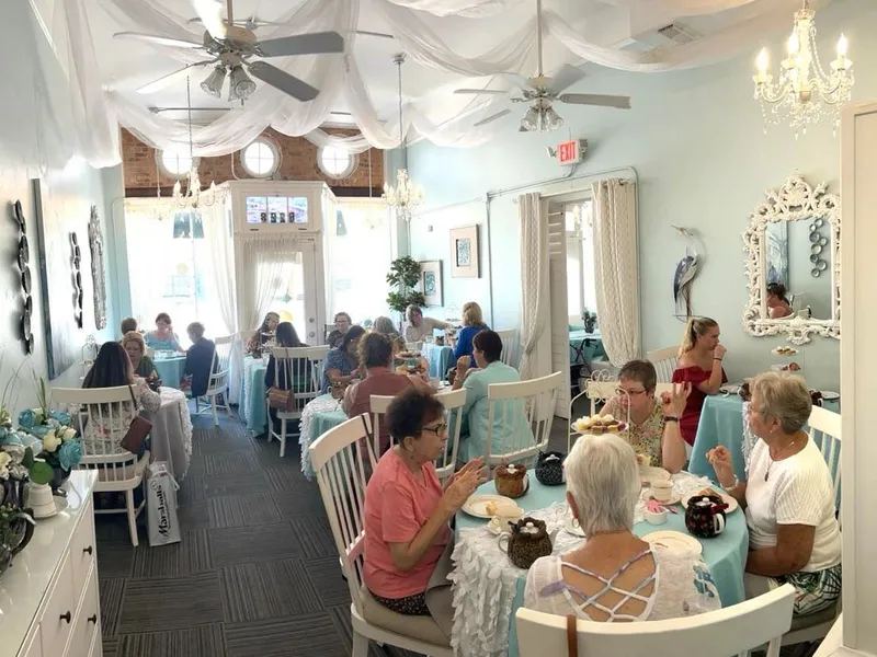 The White Heron Tea & Gifts