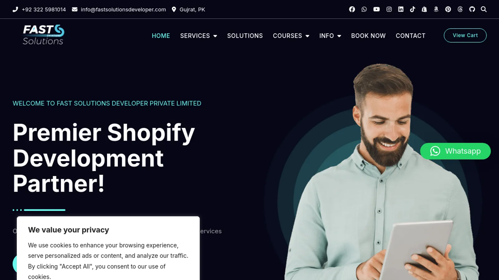 Screenshot of the Fast Solutions homepage